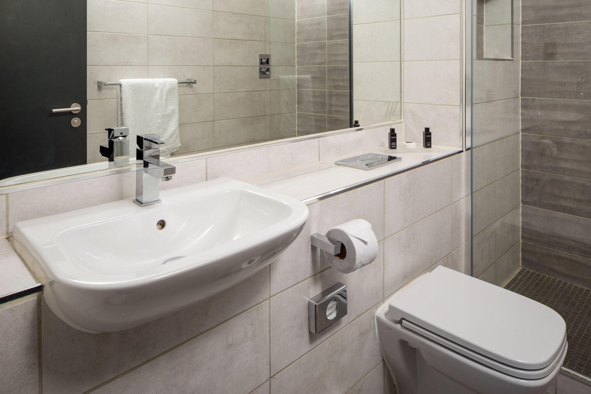 Roomzzz Nottingham City Luaran gambar